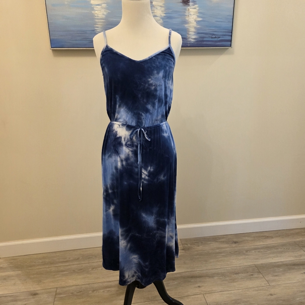 Magnolia Skye Blue and White Dress